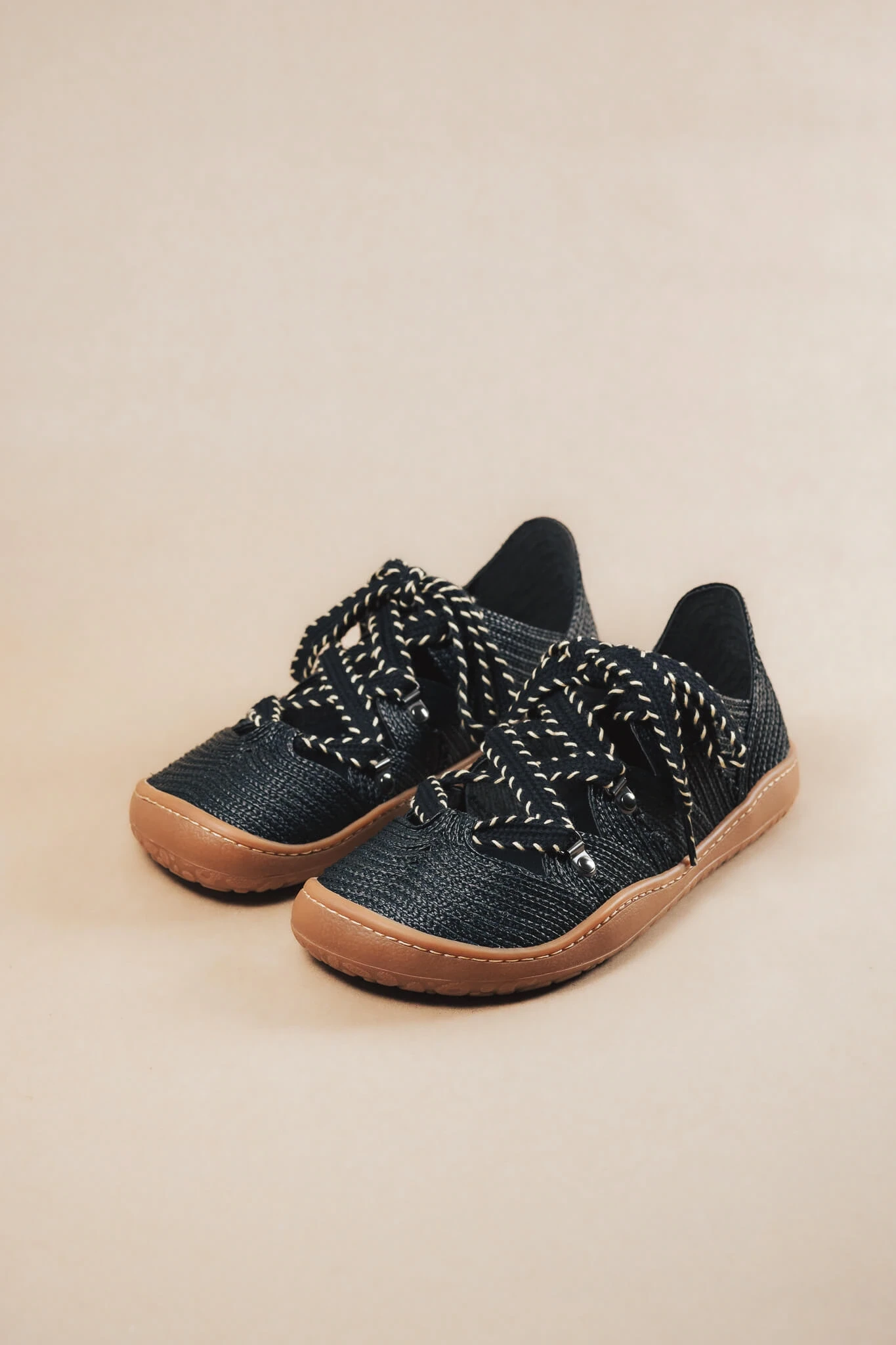 Босоногие сандалии Sambas the bambas Nox — чёрные